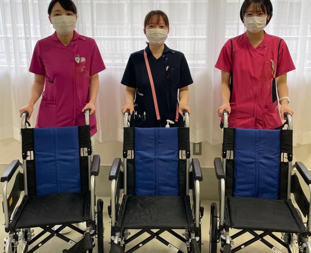 大井建設様より車椅子寄贈